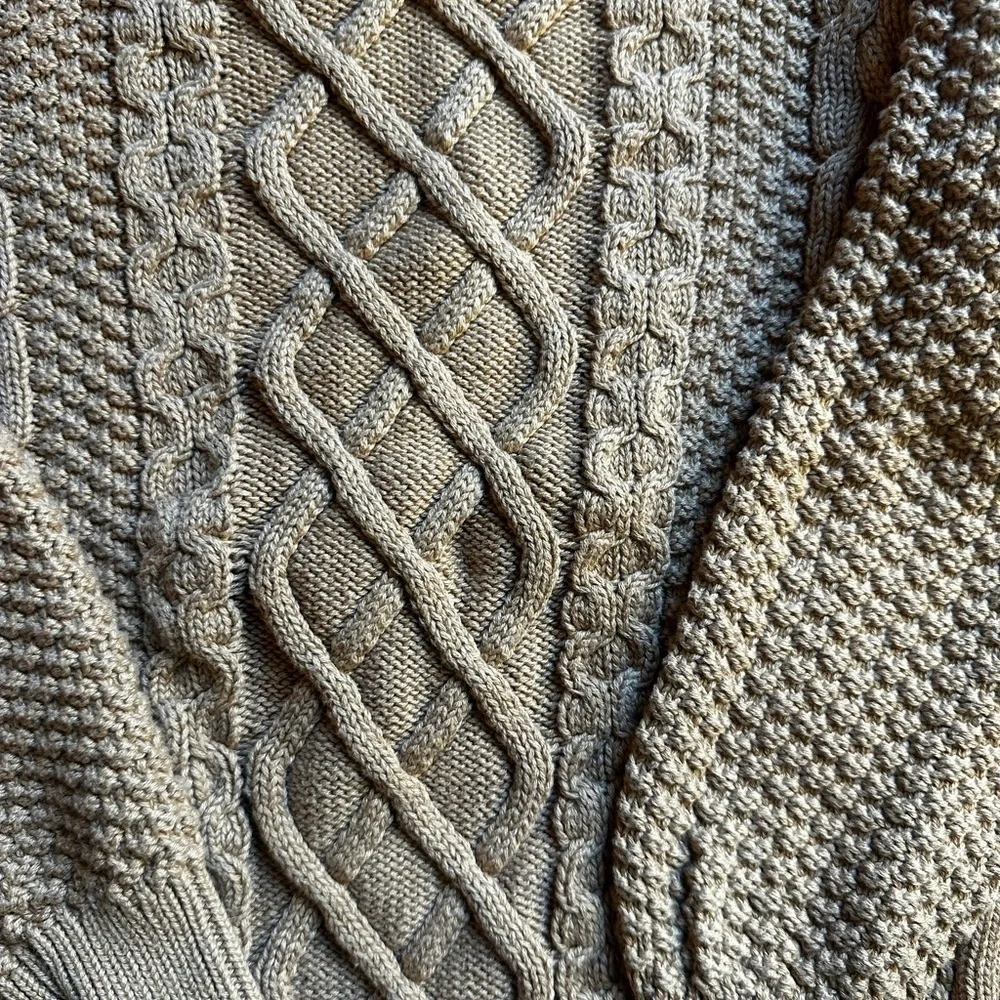 Old Navy Kids Beige Cable Knit‎ Sweater